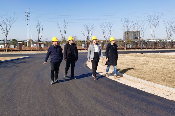 1609497008486523.jpg 南昌市政建設(shè)黨委副書記總經(jīng)理王海龍到進賢縣基礎(chǔ)教育提升改造工程項目指導(dǎo)工作600400P3.jpg