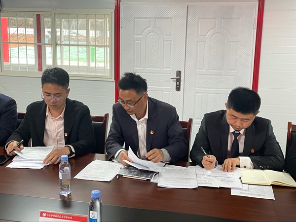 1614560557643276.jpg 南昌市政建設(shè)集團(tuán)項(xiàng)目黨支部2020年組織生活會民主評議黨員大會6004.jpg