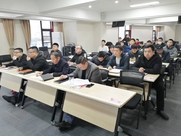 1615164483550893.jpg 南昌市政建設(shè)集團(tuán)安監(jiān)部組織開展房建項(xiàng)目安全教育培訓(xùn)6001.jpg