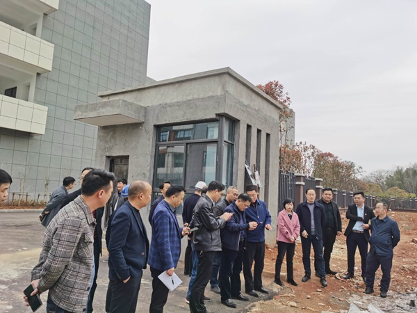 1616547620404355.jpg 進賢縣委副書記縣長葉修堂調研進賢縣基礎教育提升改造工程項目6002.jpg