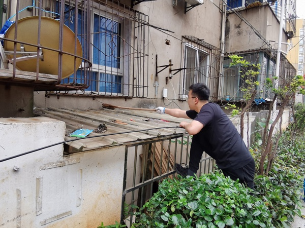 1622428734944917.jpg 南昌市政建設(shè)集團(tuán)開展我為群眾辦實事大掃除活動6001.jpg