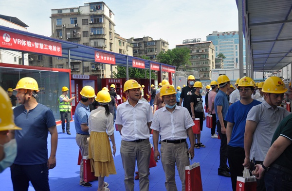 1623913490858051.jpg 市政公用集團曹云翔桃南安全文明施工標準化觀摩會現(xiàn)場6002.jpg