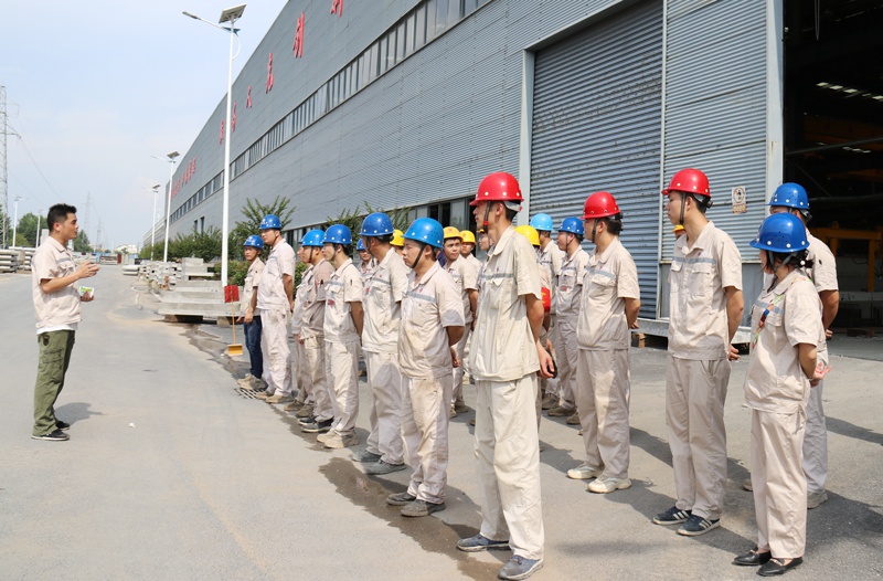 1624241480753653.jpg 南昌市政遠(yuǎn)大開展安全生產(chǎn)月消防器材使用演練8001.jpg