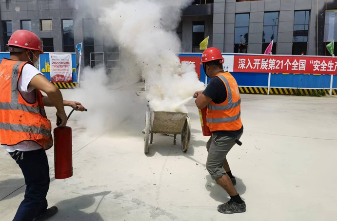 1656037223783226.jpg 南昌縣人才項(xiàng)目開(kāi)展消防應(yīng)急演練691.jpg