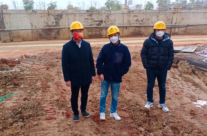 南昌市政建設(shè)集團(tuán)領(lǐng)導(dǎo)班子深入項(xiàng)目一線開展節(jié)前督導(dǎo)慰問(wèn) 南昌市政建設(shè)集團(tuán)領(lǐng)導(dǎo)班子深入項(xiàng)目一線開展節(jié)前督導(dǎo)慰問(wèn)