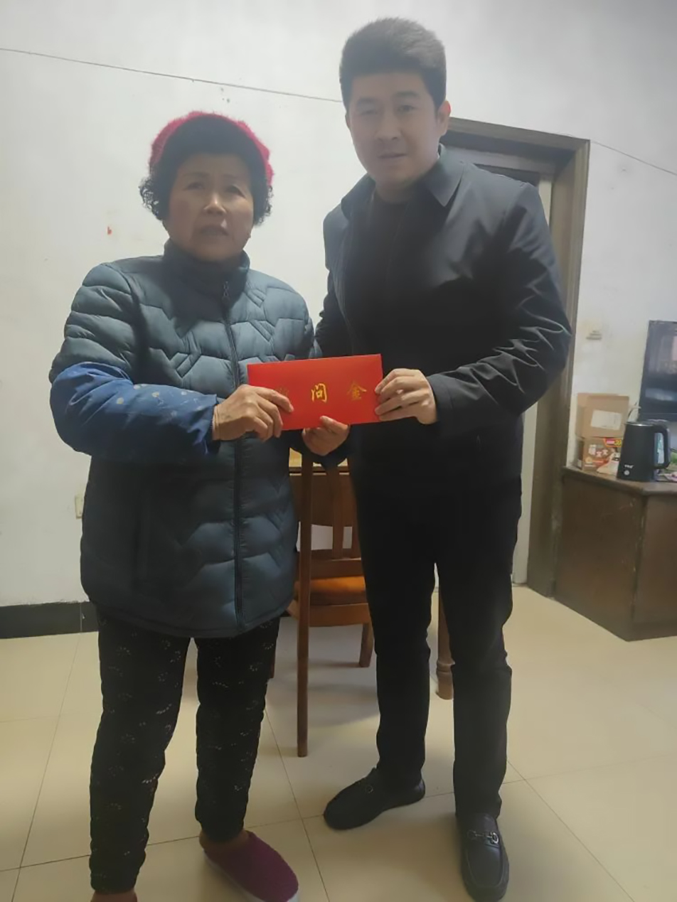 南昌市政建設(shè)集團(tuán)開(kāi)展2024年春節(jié)“送溫暖”走訪慰問(wèn)行動(dòng) 南昌市政建設(shè)集團(tuán)開(kāi)展2024年春節(jié)“送溫暖”走訪慰問(wèn)行動(dòng)