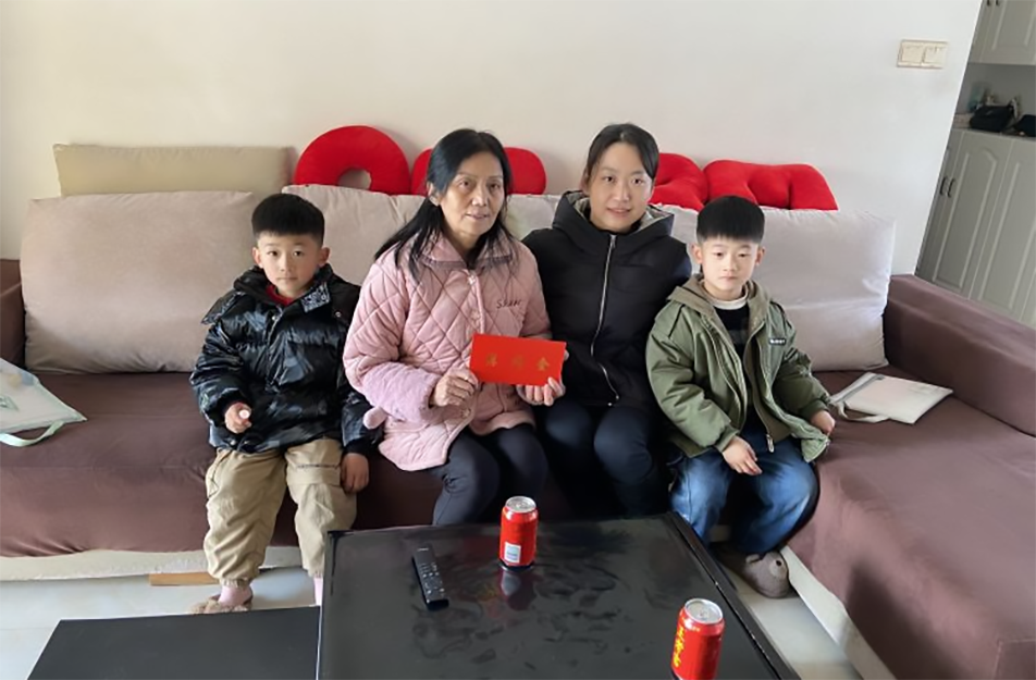 南昌市政建設(shè)集團(tuán)開(kāi)展2024年春節(jié)“送溫暖”走訪慰問(wèn)行動(dòng) 南昌市政建設(shè)集團(tuán)開(kāi)展2024年春節(jié)“送溫暖”走訪慰問(wèn)行動(dòng)