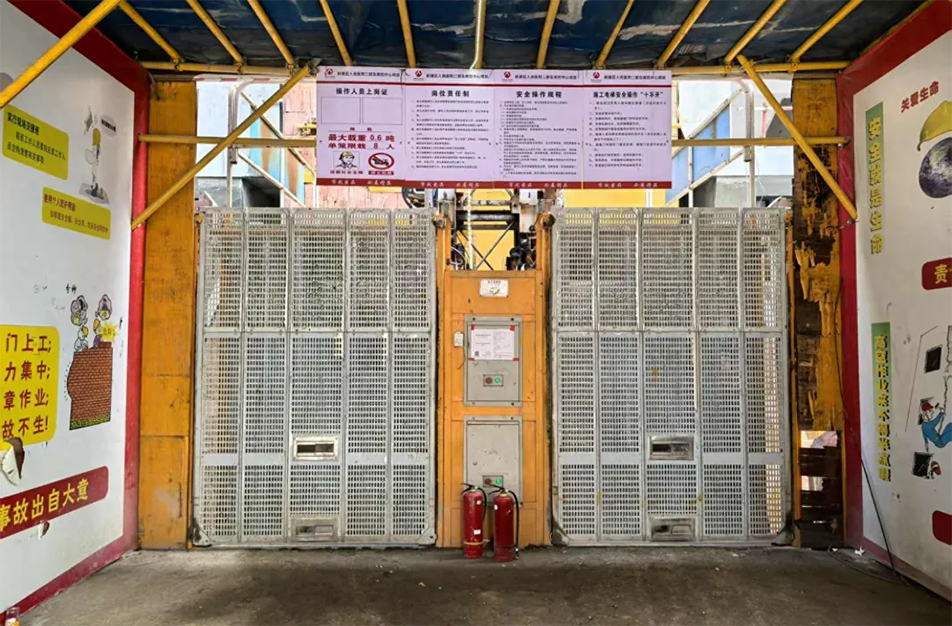 南昌市政建設集團有限公司緊急開展強對流天氣專項安全檢查，全面排查設備加固、用電安全、排水防澇及應急物資，筑牢極端天氣施工安全防線